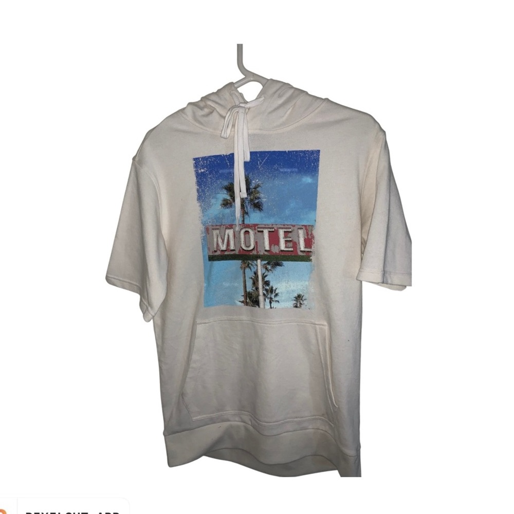 Vintage Motel Sleeveless Hoodie